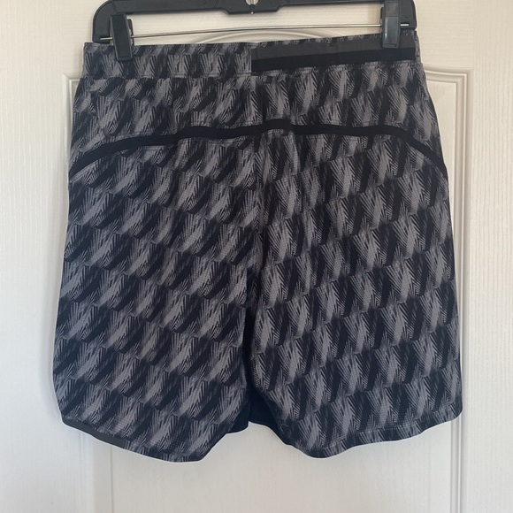 Lululemon Surge Short * 5" - Picture 4 of 5
